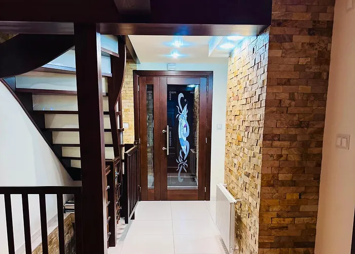 Dom Na Styku דירה יבוז'ינקה